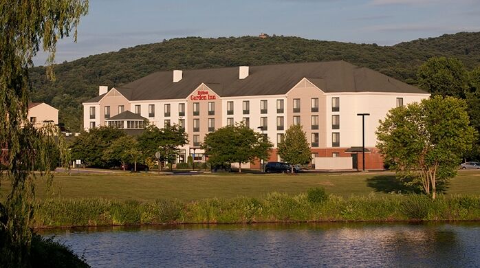 Hilton Garden Inn Fishkill Extérieur photo